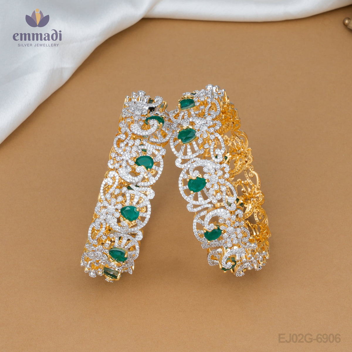 Srinidhi Exquisite Green CZ Bangles