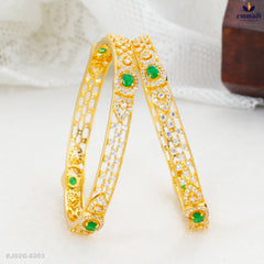 DYPALEA Premium Antique Green Bangles