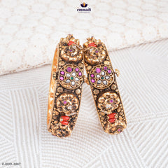 GAJAGAMINI Exquisite Multi-Color Kundan Nakshi Bangles