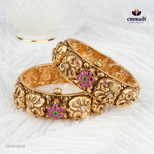 Nabhaga Kundan Nakshi Multi Bangles