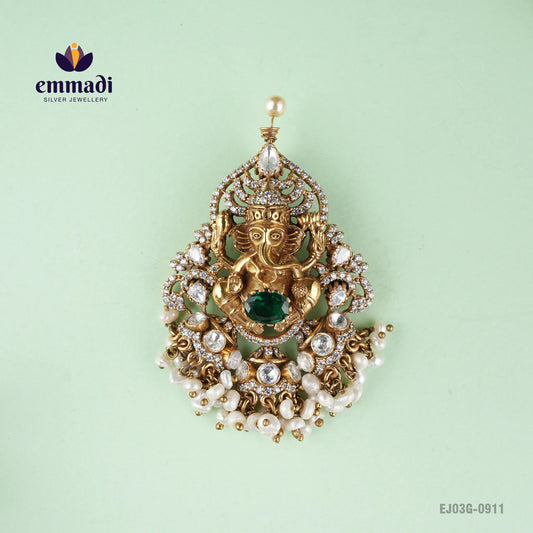 Sabitha Victorian Green Pendant