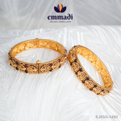 Sanjita Nakshi Multi Bangles