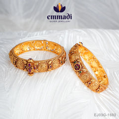 Sanjula Nakshi Multi Bangles