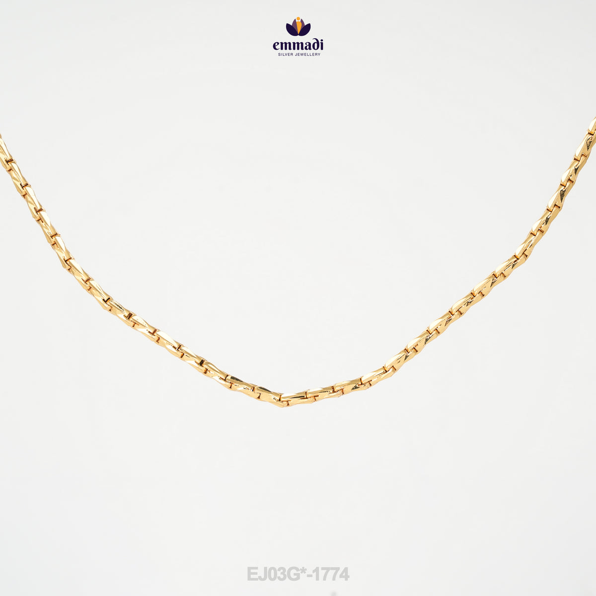 Chandrik Chain Fancy: Elegance Redefined in Gold