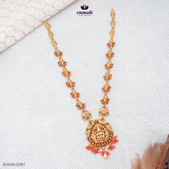 Priyanka Pagadam: Stunning Nakshi Long Necklace