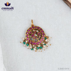 Anuthama Kundan White Pendant: Exquisite Handcrafted Jewelry