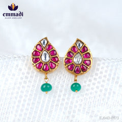 Aesha Surya Jewels: Handcrafted Kundan Ear Tops/Studs with Pure Gold Plating 92.5 Silver