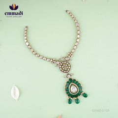 Abhilasa Victorian Green Necklace