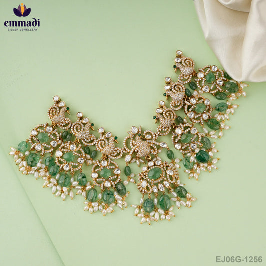 Harshida Moissanite Green Necklace