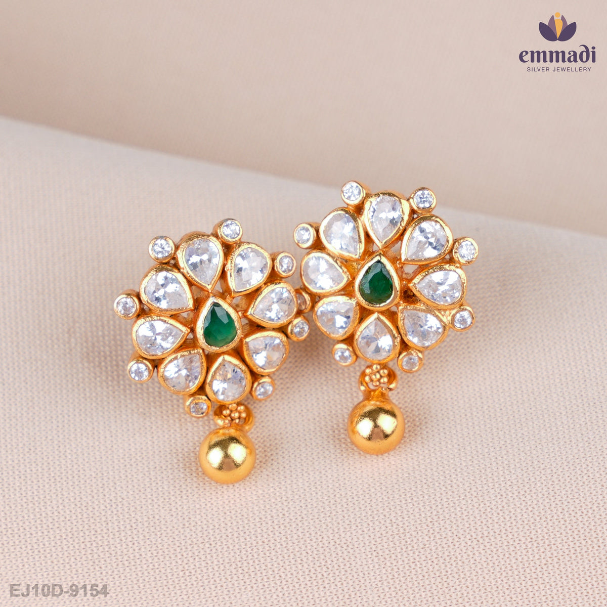 Aria Radiance: Stunning Green Stone Studs