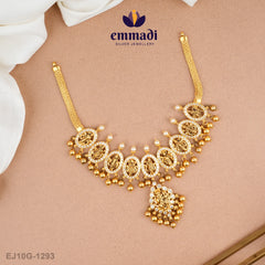 Ujjendra Nakshi White Necklace