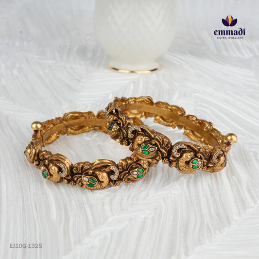 Vanamala Kundan Nakshi Green Bangles