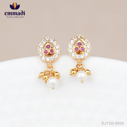Hrishabh Stone Red Studs