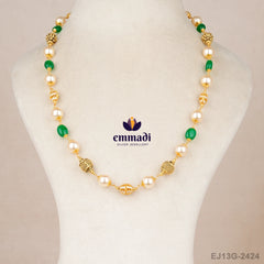 Rabri Pearls White Chain