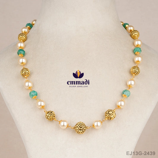 Ragni Pearls White Chain