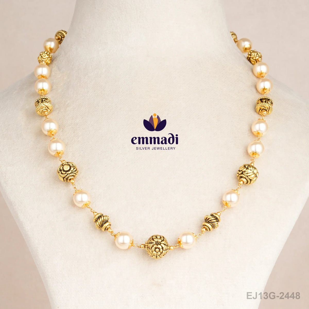 Rahni Pearls White Chain