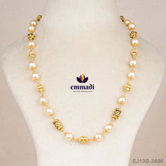 Satvi Pearls Green Chain
