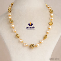 Sukti Pearls White Chain