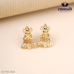 Jagavi Nakshi White Studs