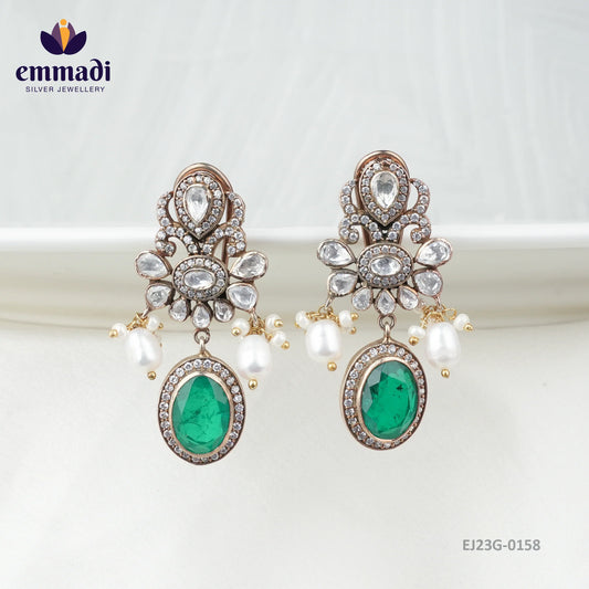 Sinjini Victorian Green Hangings