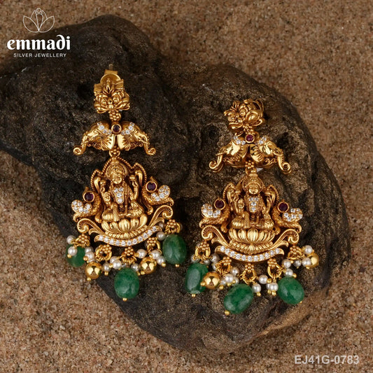 Chitrangi Cz Nakshi Red Hangings