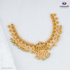 Supriya Exquisite White Nakshi Necklace