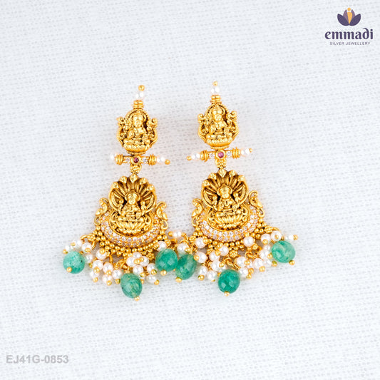 Keyuri Elegant Nakshi Earrings - White