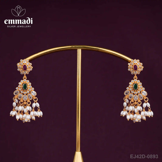 Laksa?iki Guttapusalu Multi Hangings