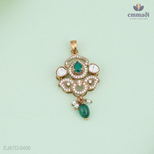 Sreelatha Victorian Green Pendant Elegance