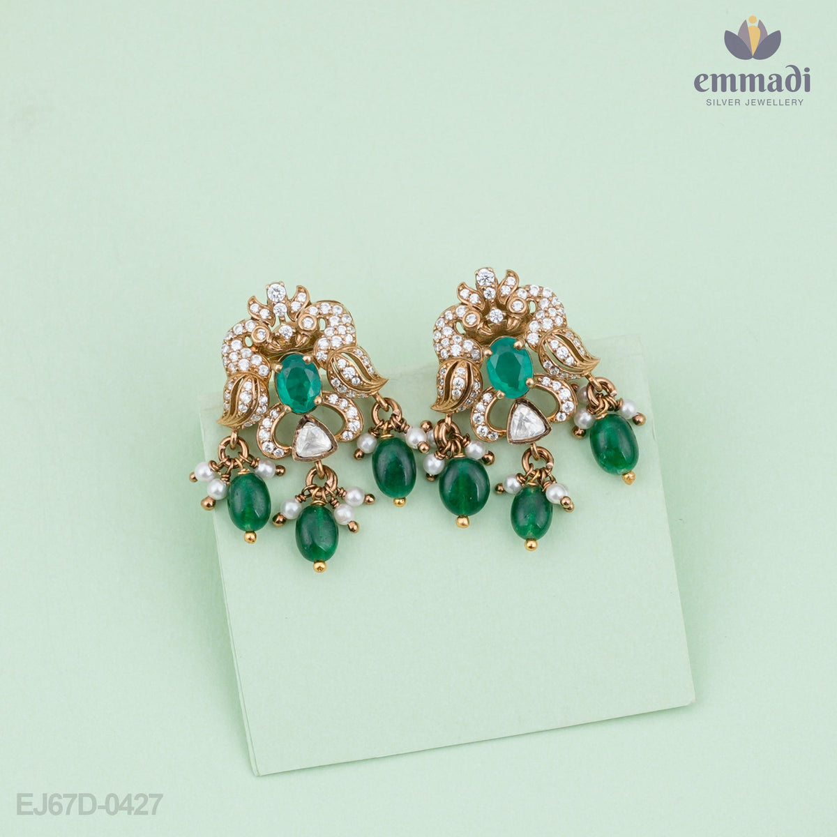 Chandrika's Elegant Green Victorian Hangings