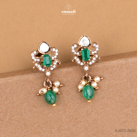 Gurdeep’s Victorian Green Pendant and Silver Studs Collection