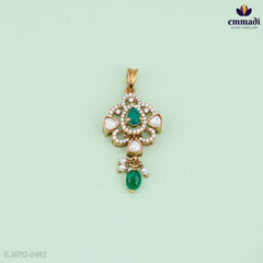 Mahi Victorian Green Pendant Jewelry