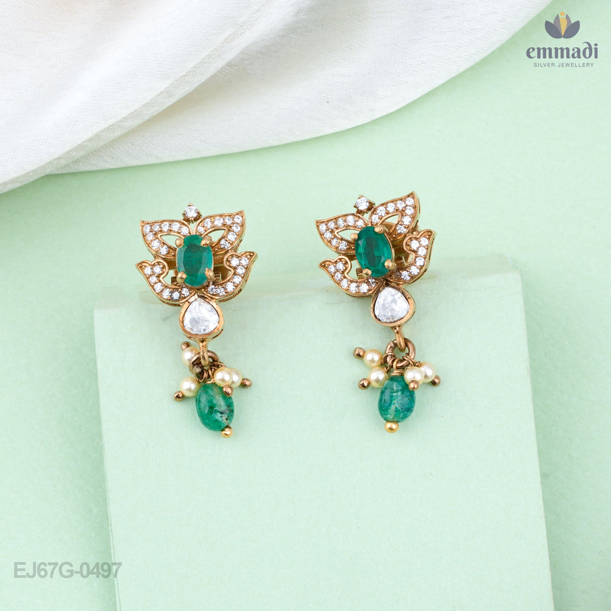Rekha Elegant Victorian Green Hangings