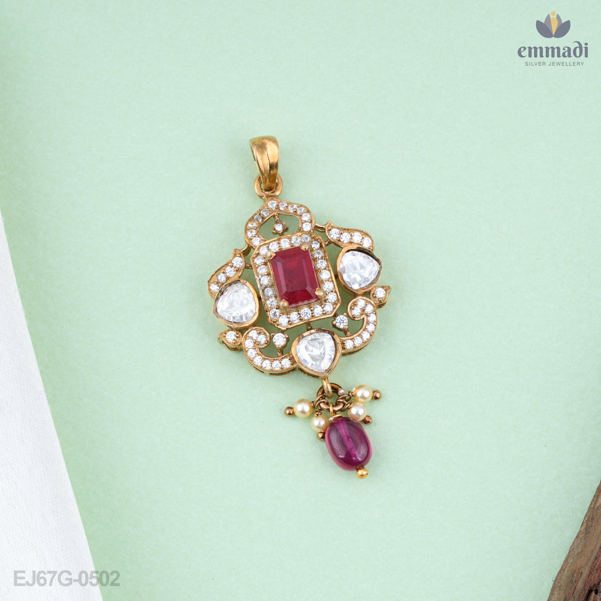 Ruchi Victorian Red Pendant Jewelry
