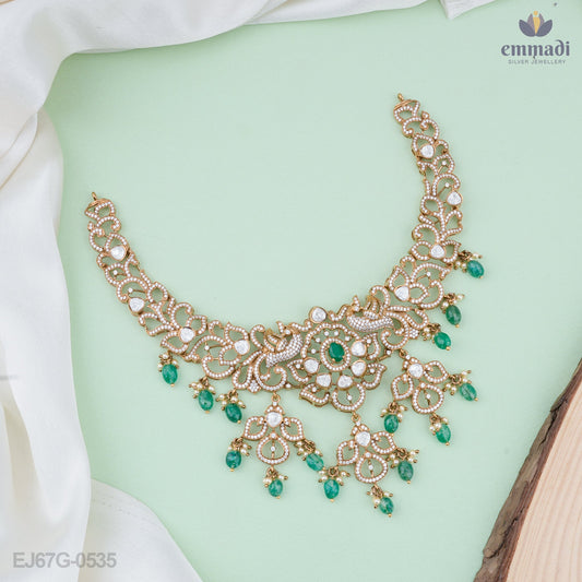 Svasti Elegant Victorian Green Necklace