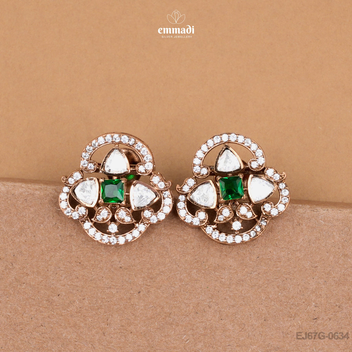 Chama Elegant Green Victorian Studs