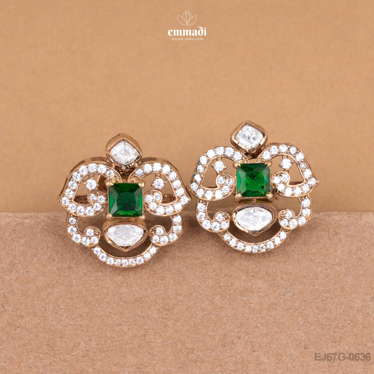 Captain's Victorian Green Studs Collection