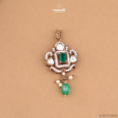 Bobi Victorian Green Pendant Elegance