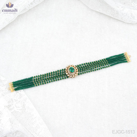 Oviya Victorian Green Choker Necklace