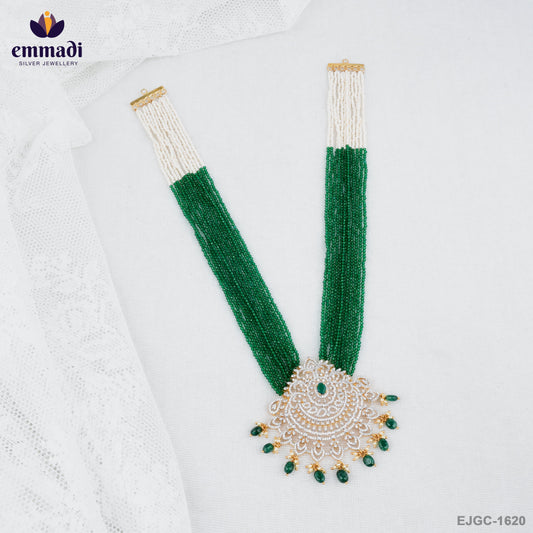 AMREETAH Elegant Green Long Necklace